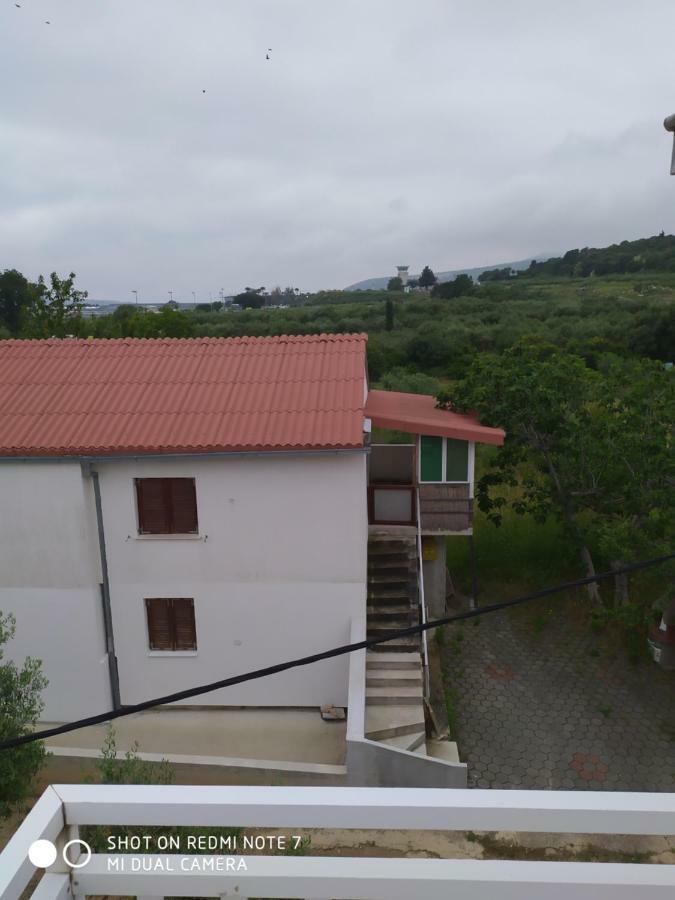 Apartmant Sucic Kaštela Екстериор снимка