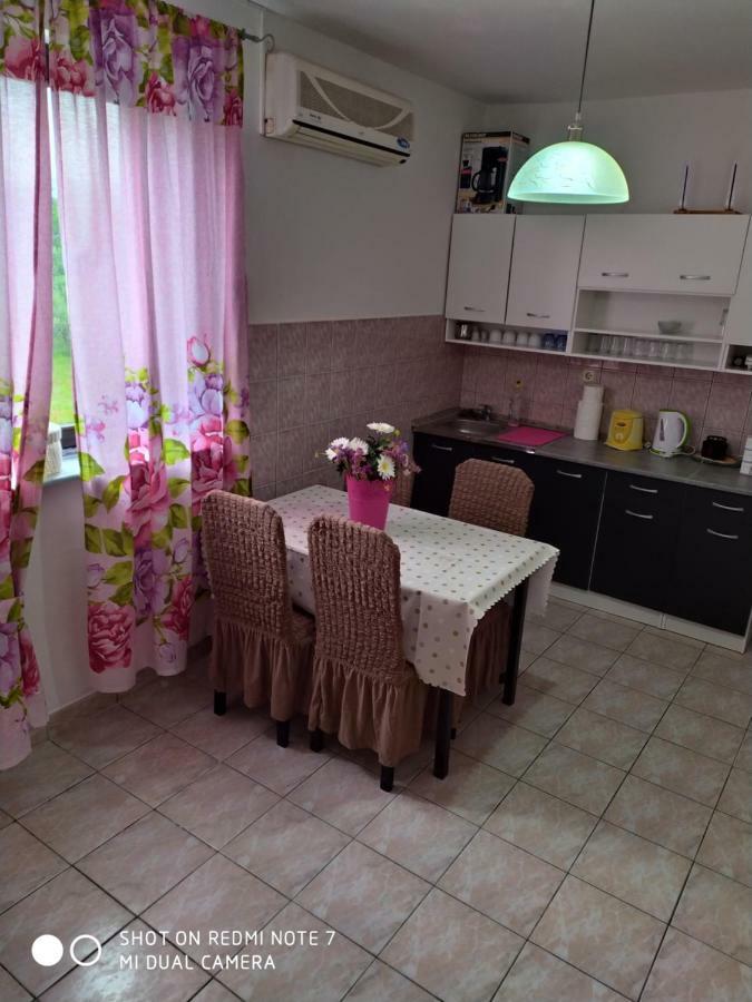Apartmant Sucic Kaštela Екстериор снимка